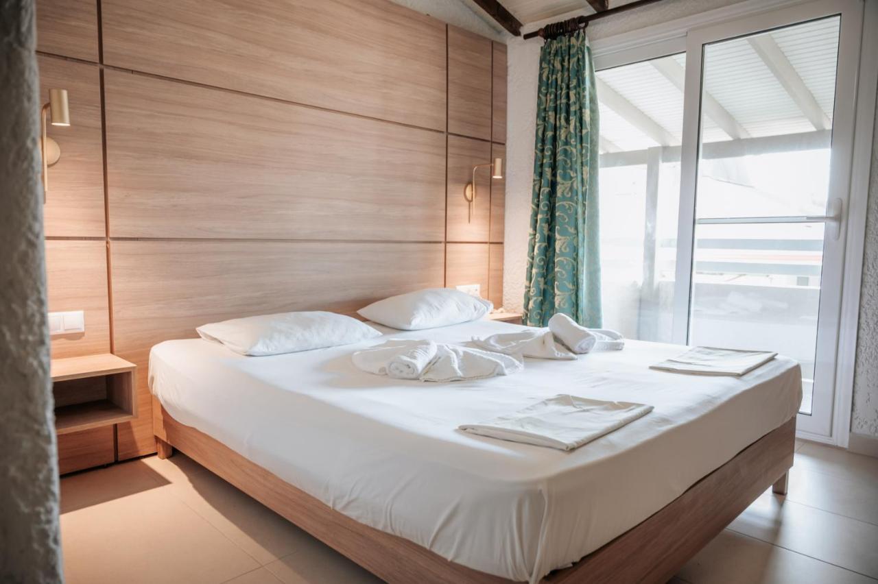 Hotel Platon Beach Olympiakí Aktí المظهر الخارجي الصورة